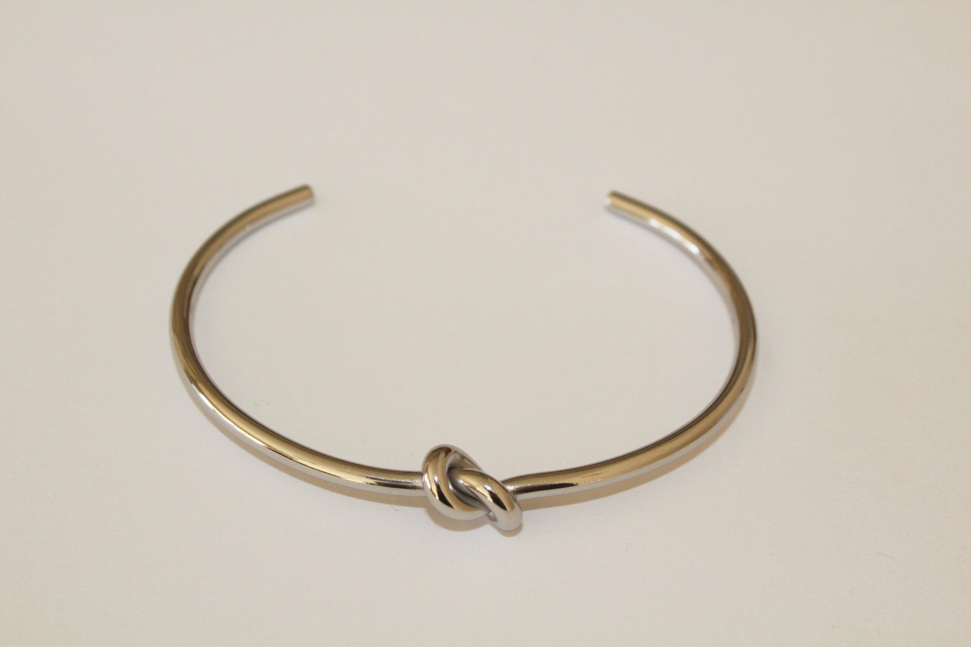 Brazalete Nudo de Amor