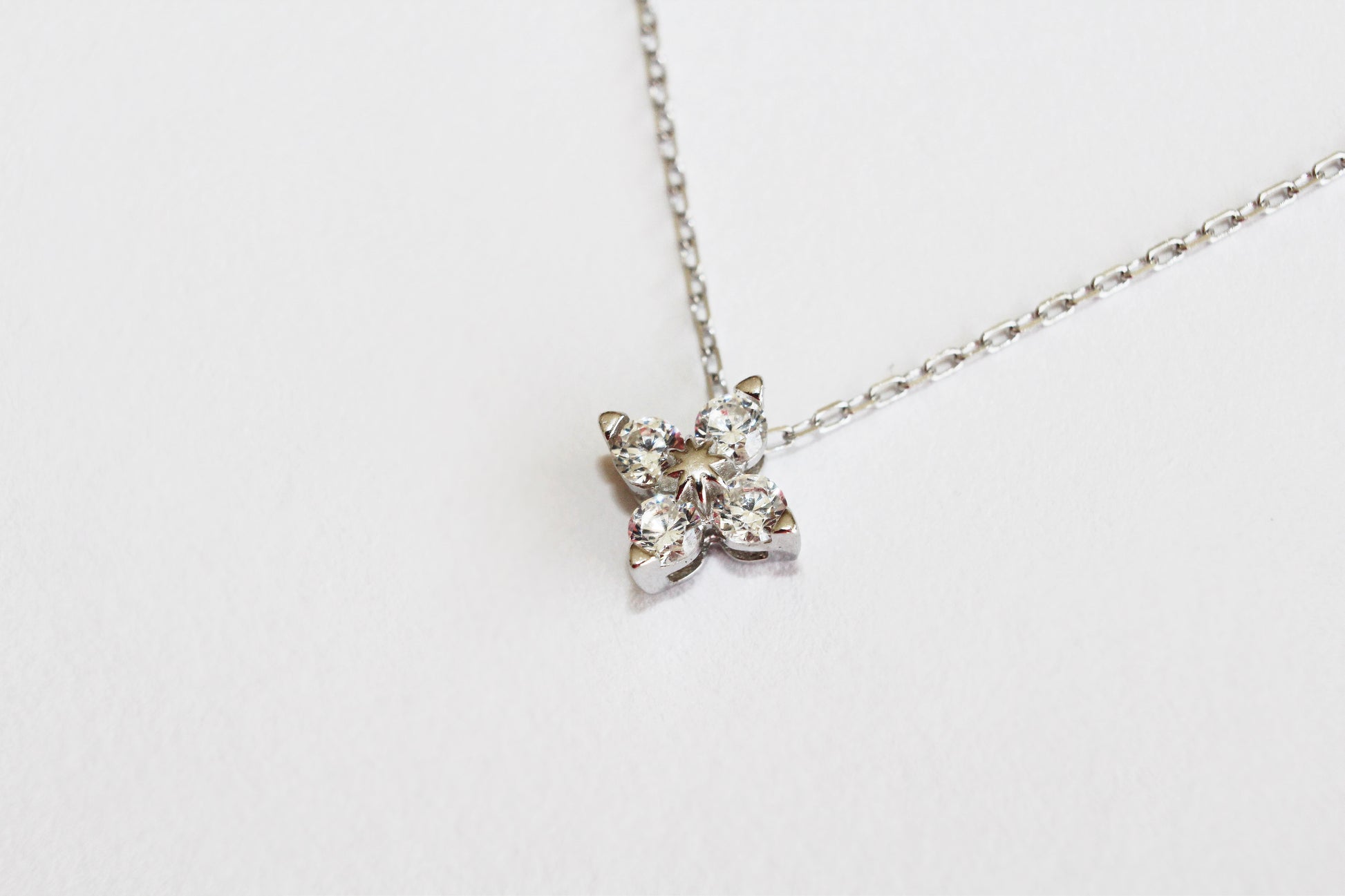 Collar Clover